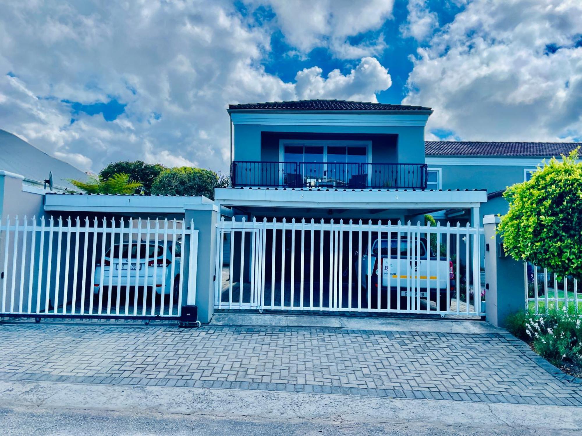 Calm Waters Guesthouse Plettenberg Bay Bagian luar foto