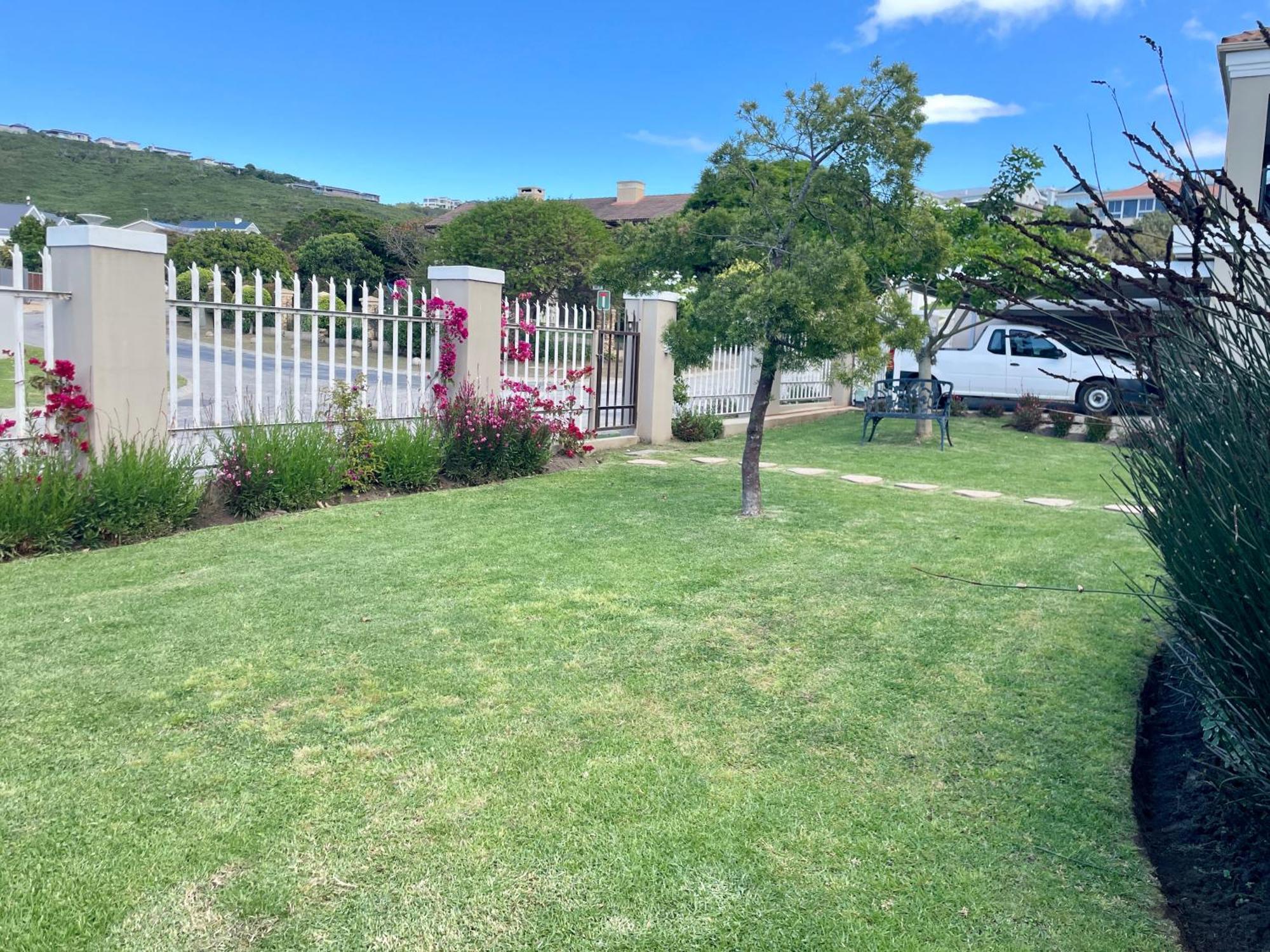 Calm Waters Guesthouse Plettenberg Bay Bagian luar foto