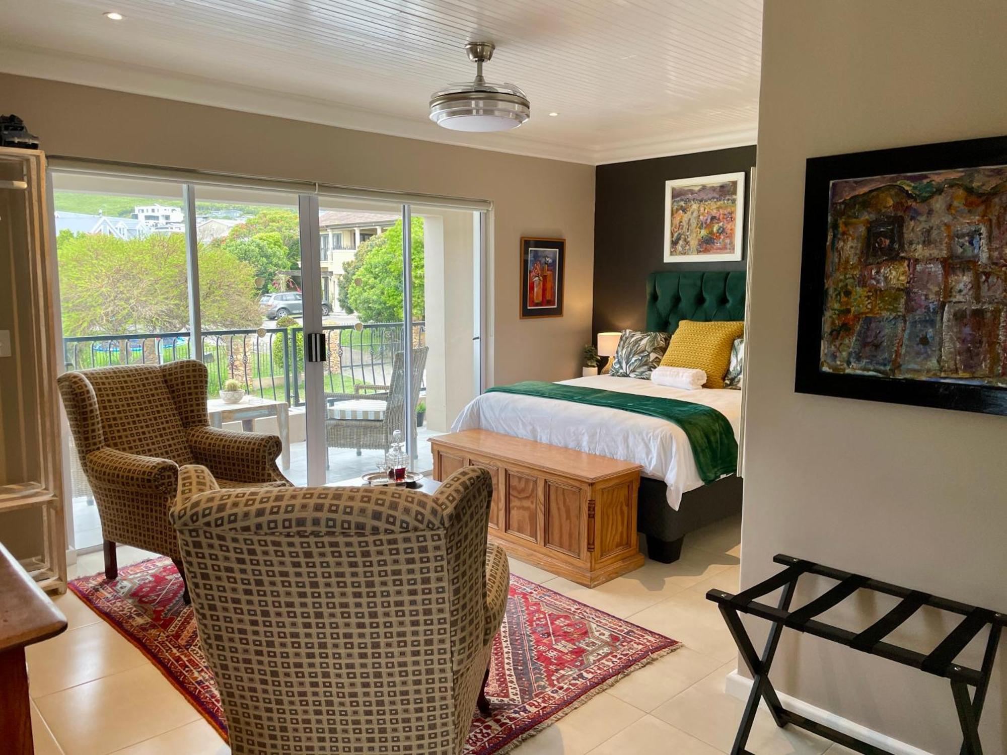 Calm Waters Guesthouse Plettenberg Bay Ruang foto