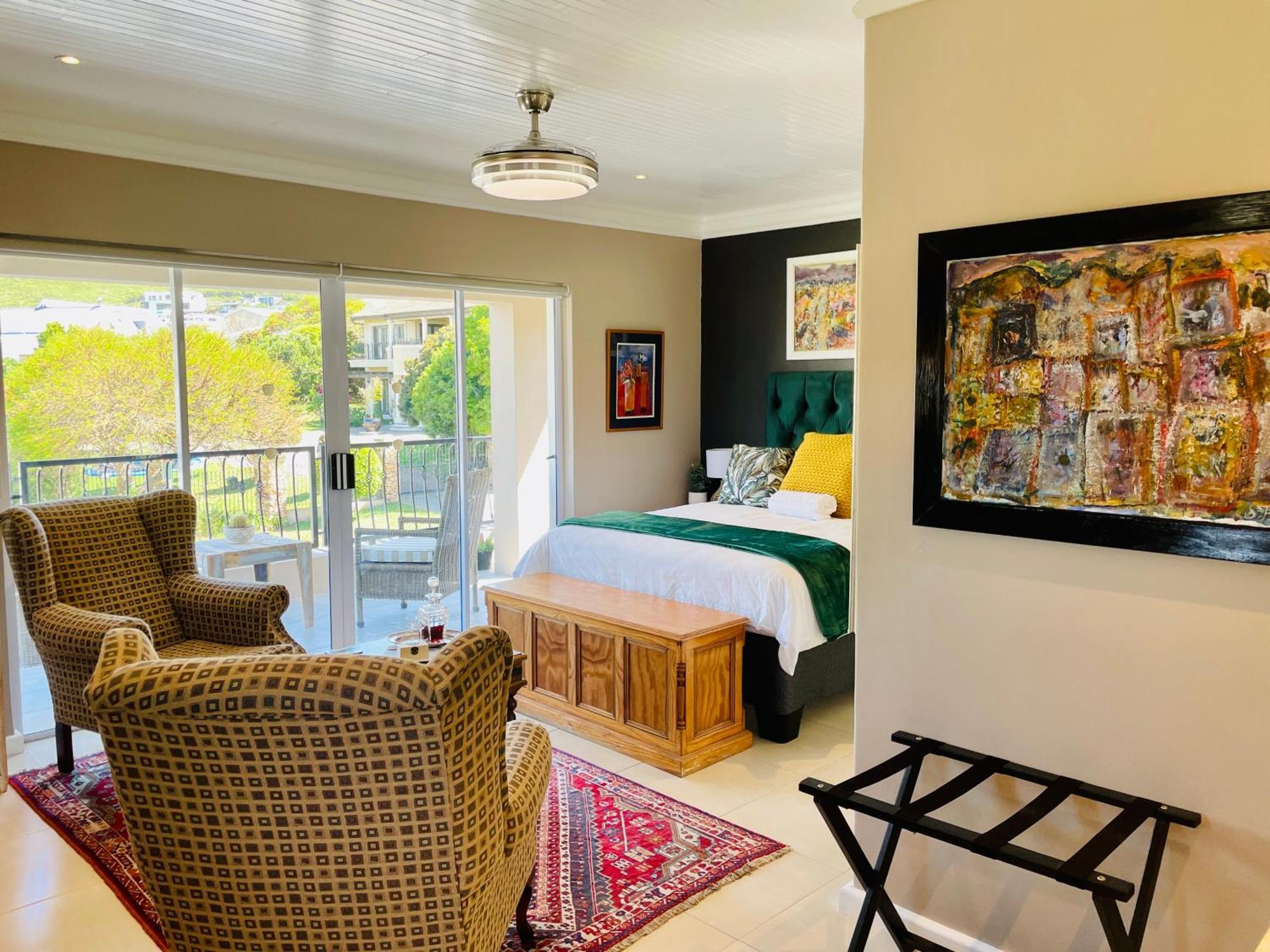 Calm Waters Guesthouse Plettenberg Bay Ruang foto