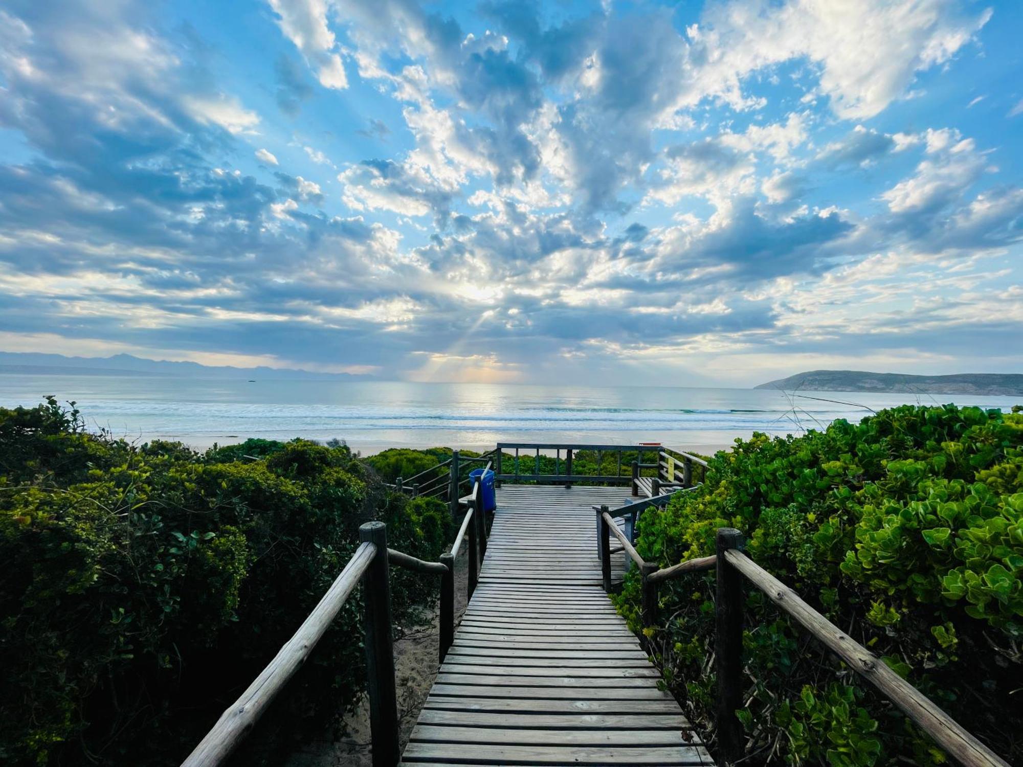 Calm Waters Guesthouse Plettenberg Bay Bagian luar foto
