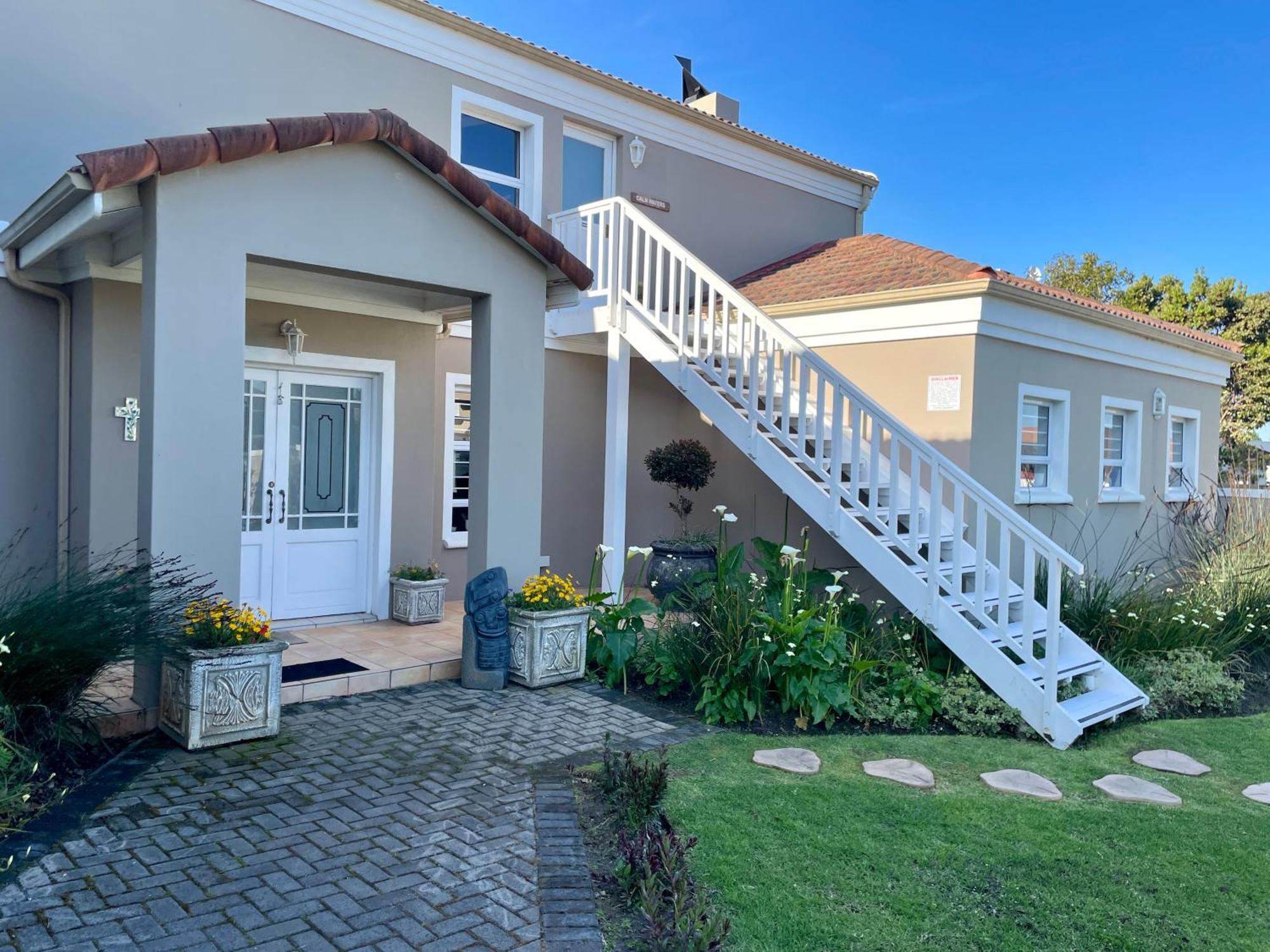 Calm Waters Guesthouse Plettenberg Bay Bagian luar foto